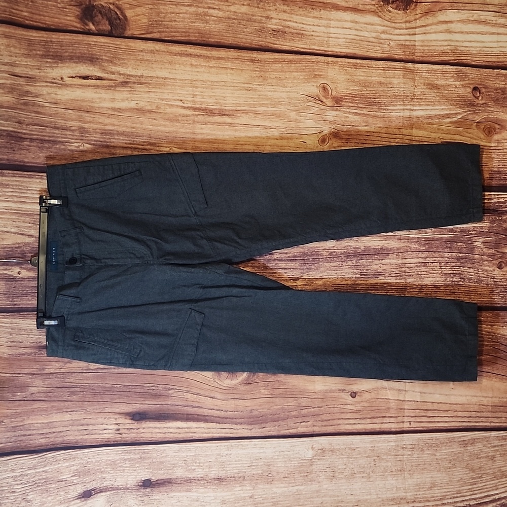 Perry Ellis slim fit 34x32 gray
